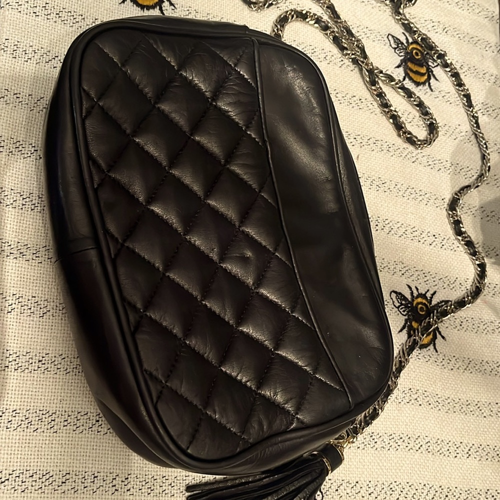 SAKS FIFTH AVENUE LEATHER CROSSBODY BAG -Pre-loved ❤️